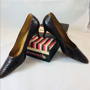 Vtg kitten heels brown pumps crocodile print
